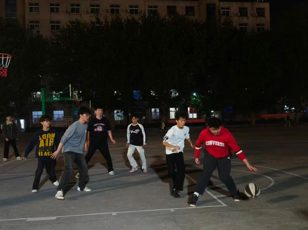 我院“燃动青春，聚力前行”3V3篮球比赛圆满落幕